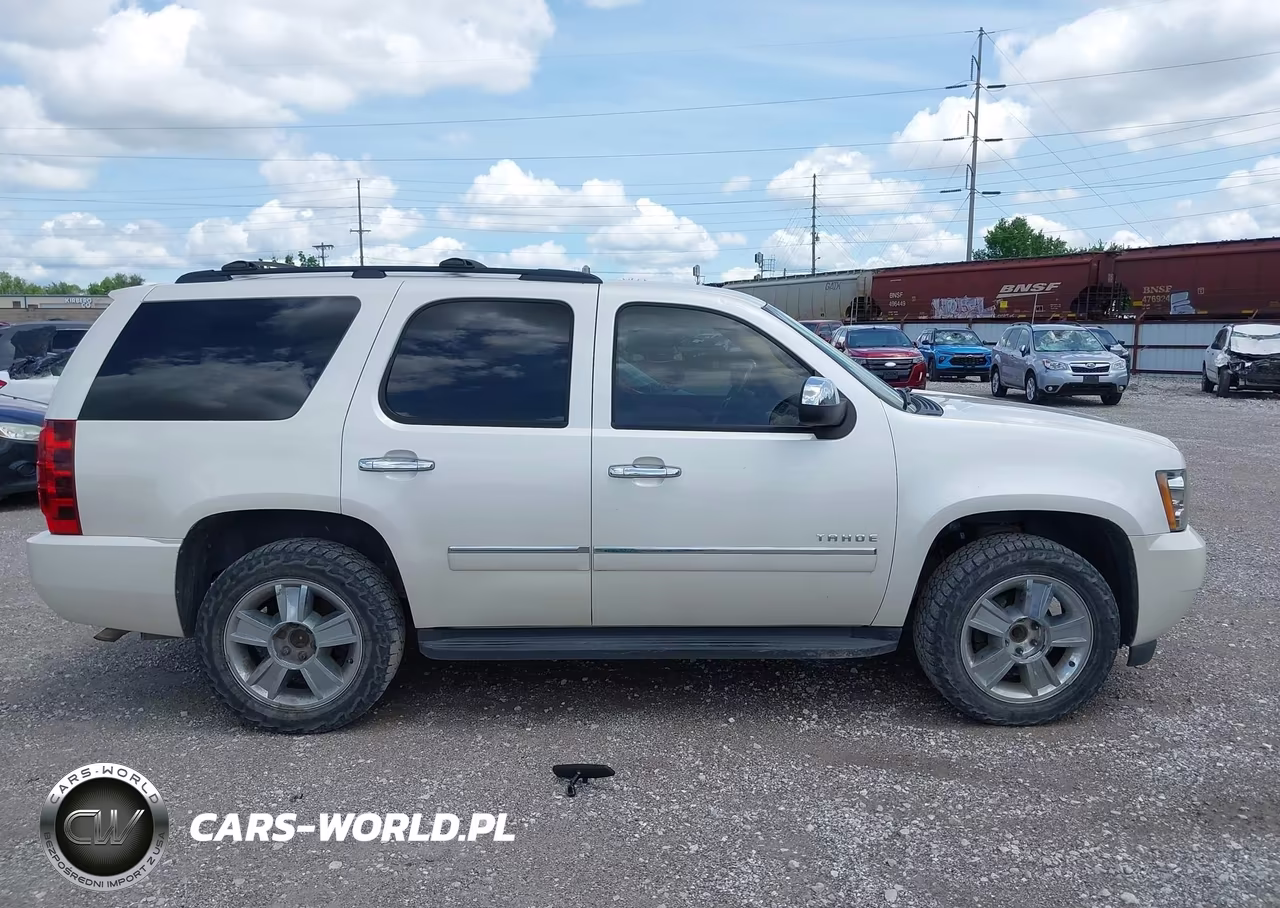 2010 Chevrolet Tahoe Ltz VIN:1GNUKCE04AR175166 - 13