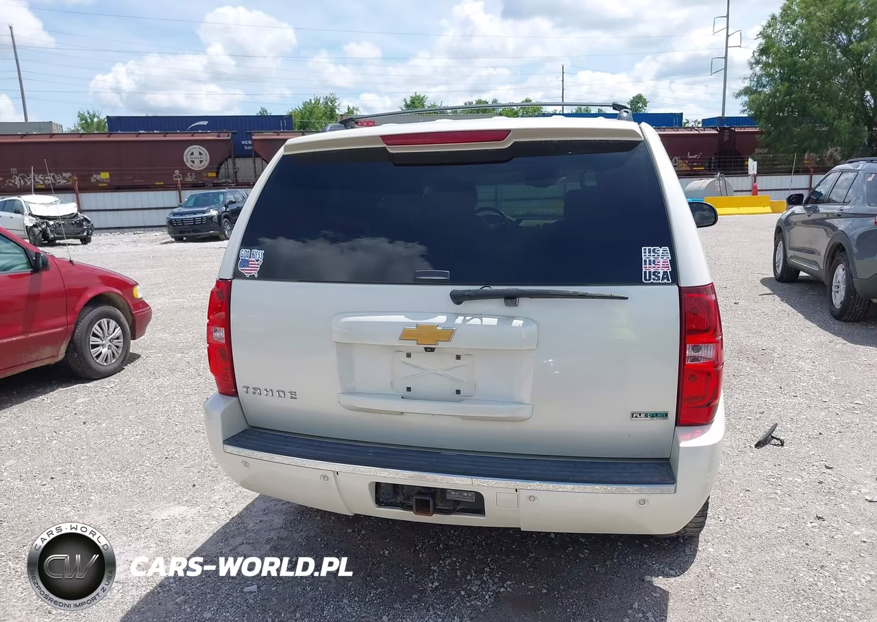 2010 Chevrolet Tahoe Ltz VIN:1GNUKCE04AR175166 - 16