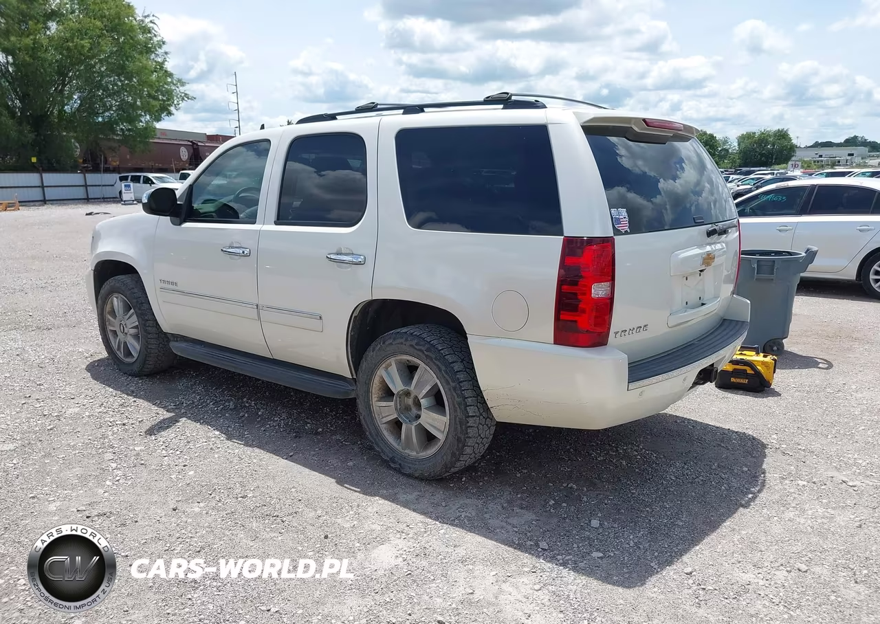 2010 Chevrolet Tahoe Ltz VIN:1GNUKCE04AR175166 - 3