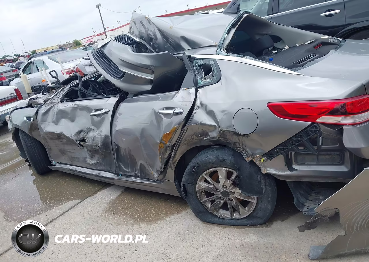 2017 Kia Optima Lx VIN:5XXGT4L32HG149510 - 13