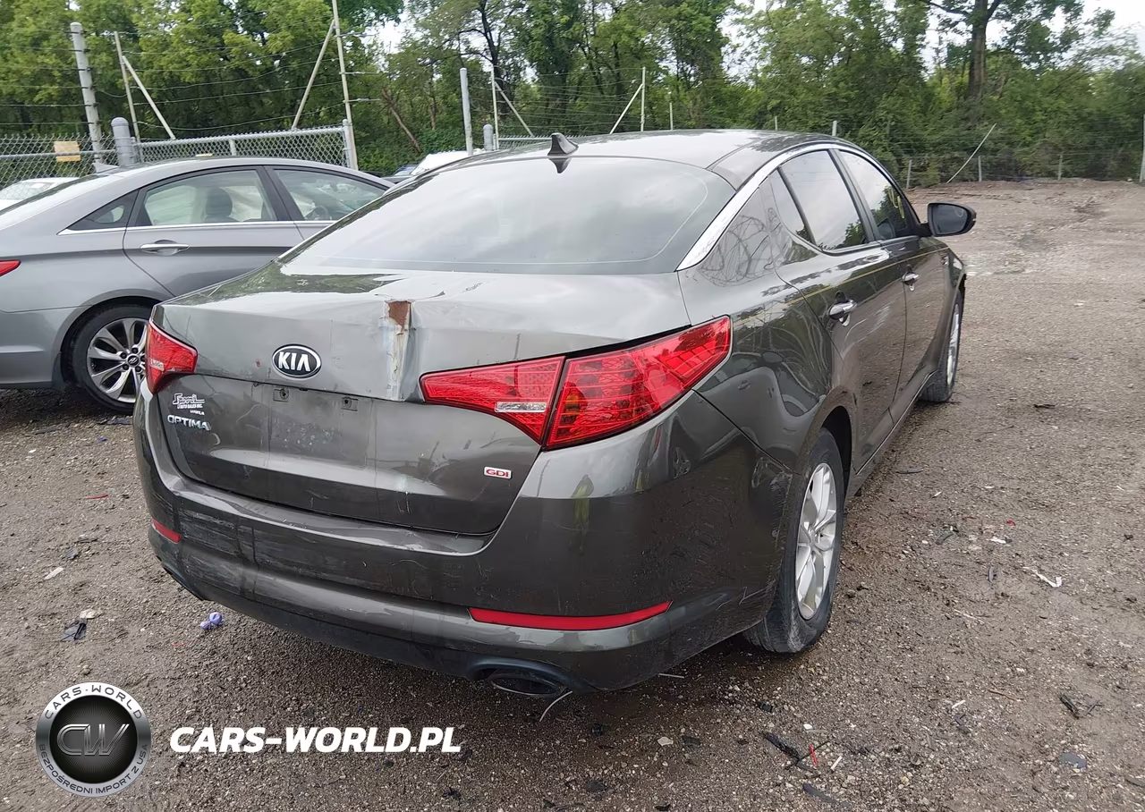 2013 Kia Optima Lx VIN:5XXGM4A70DG179098 - 4