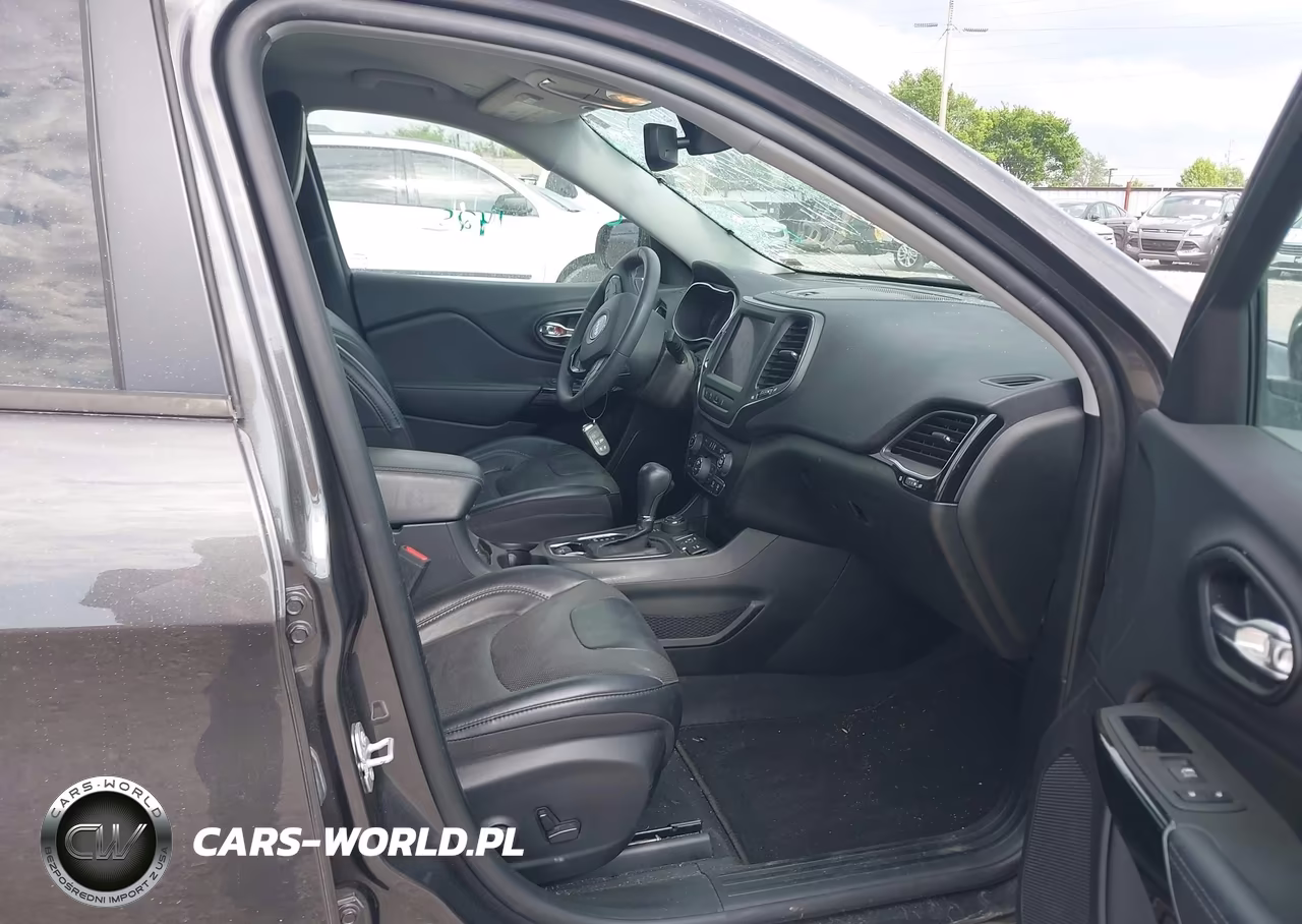 2023 Jeep Cherokee Altitude Lux 4X4 VIN:1C4PJMMB5PD105330 - 5