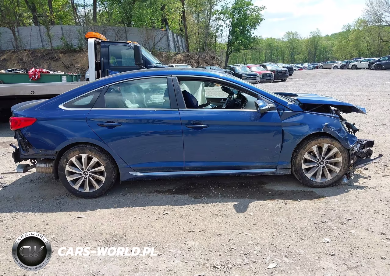 2015 Hyundai Sonata Sport VIN:5NPE34AF9FH052276 - 13
