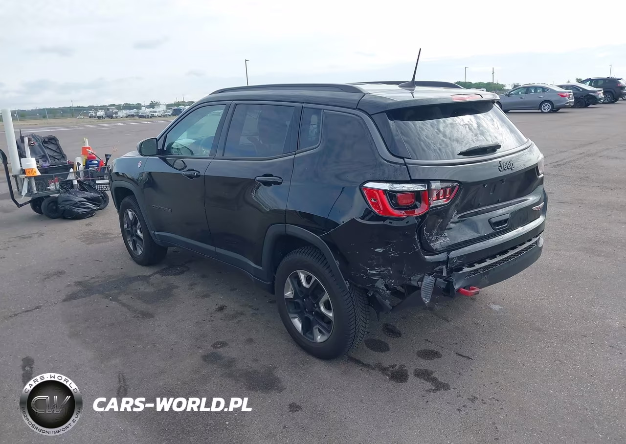 2018 Jeep Compass Trailhawk 4X4 VIN:3C4NJDDB3JT419339 - 3