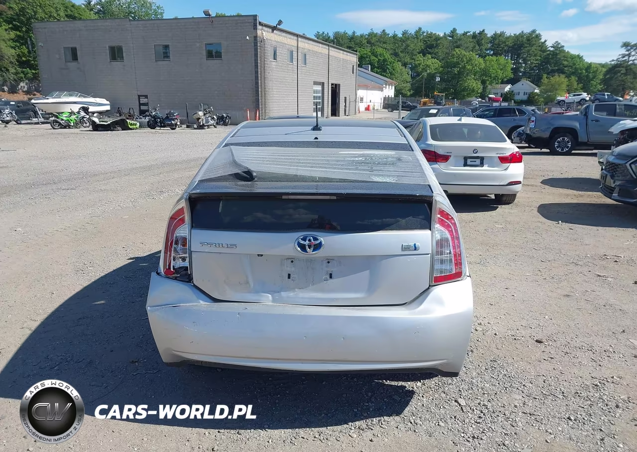 2012 Toyota Prius Three VIN:JTDKN3DU7C5444184 - 15