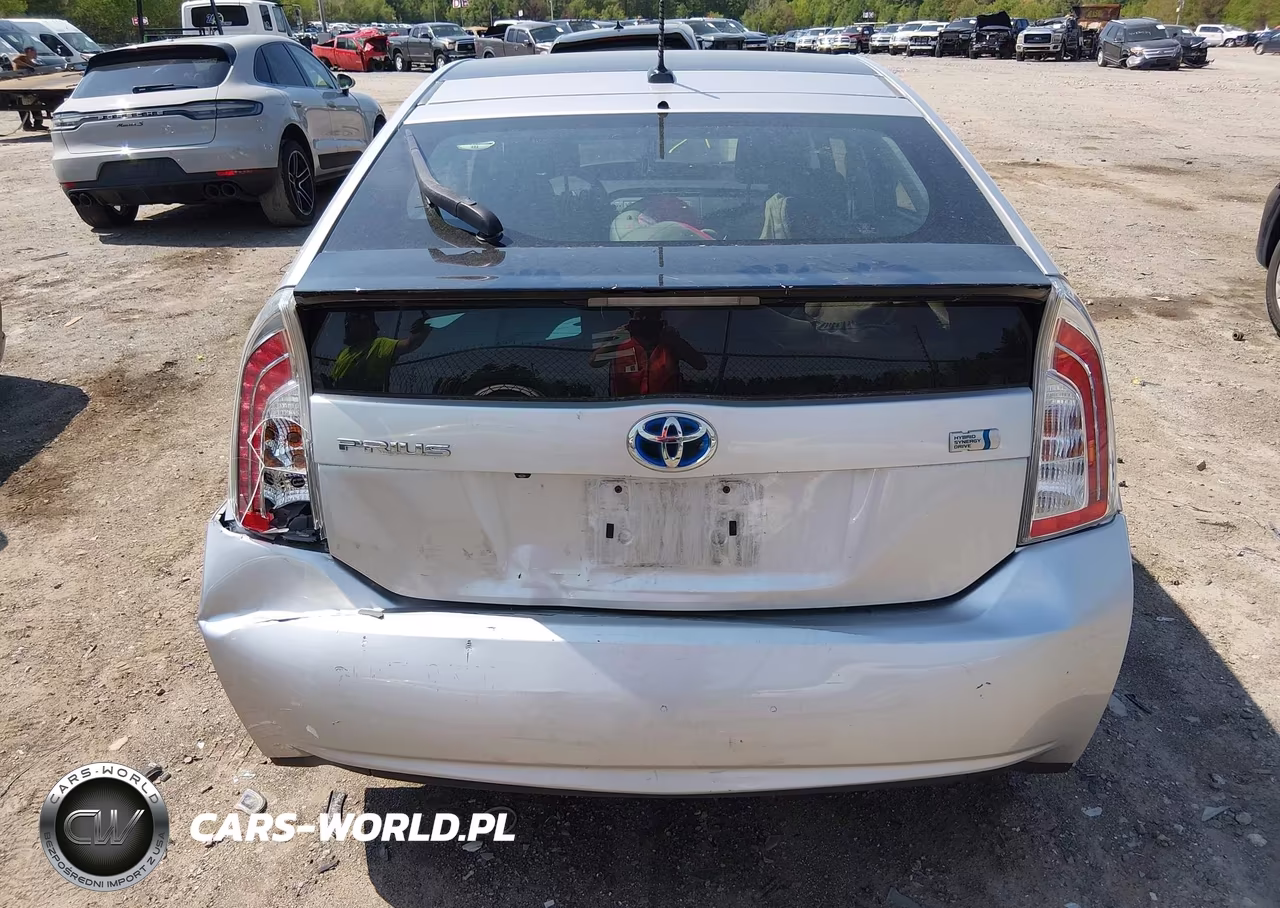 2012 Toyota Prius Three VIN:JTDKN3DU7C5444184 - 6