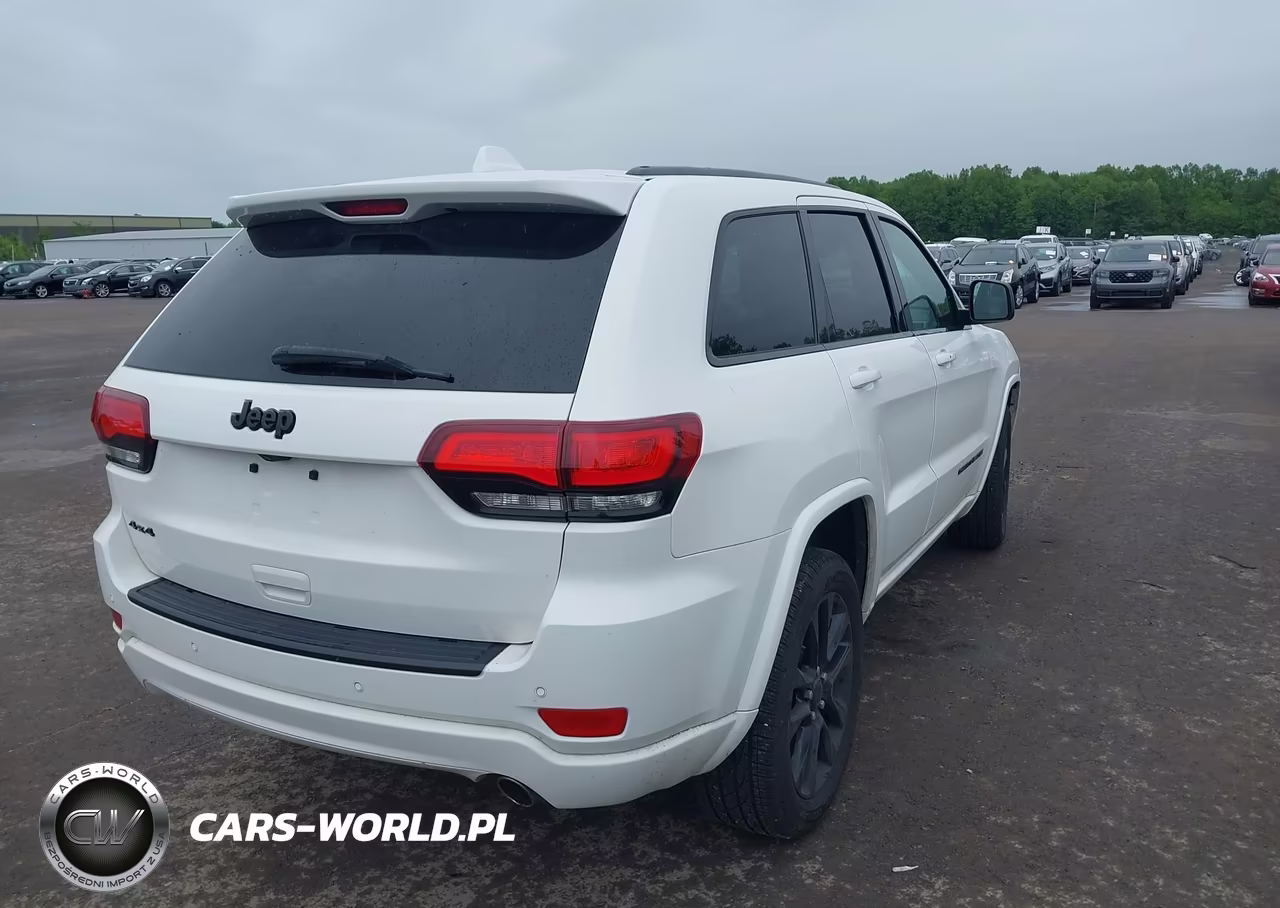 2020 Jeep Grand Cherokee Altitude 4X4 VIN:1C4RJFAG5LC149347 - 4
