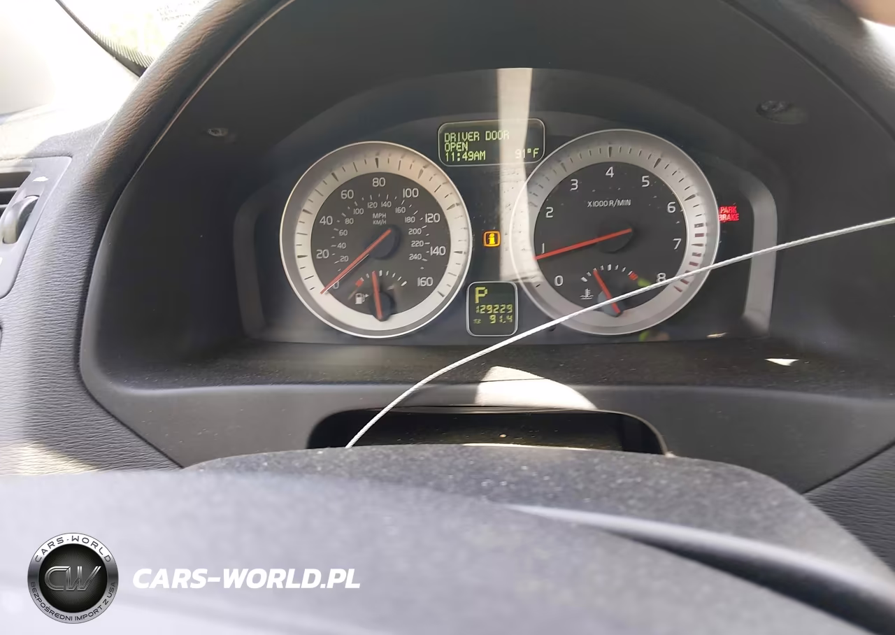 2013 Volvo C70 T5 VIN:YV1672MC8DJ138143 - 7