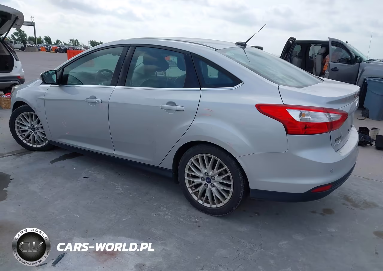 2012 Ford Focus Sel VIN:1FAHP3H21CL420882 - 3