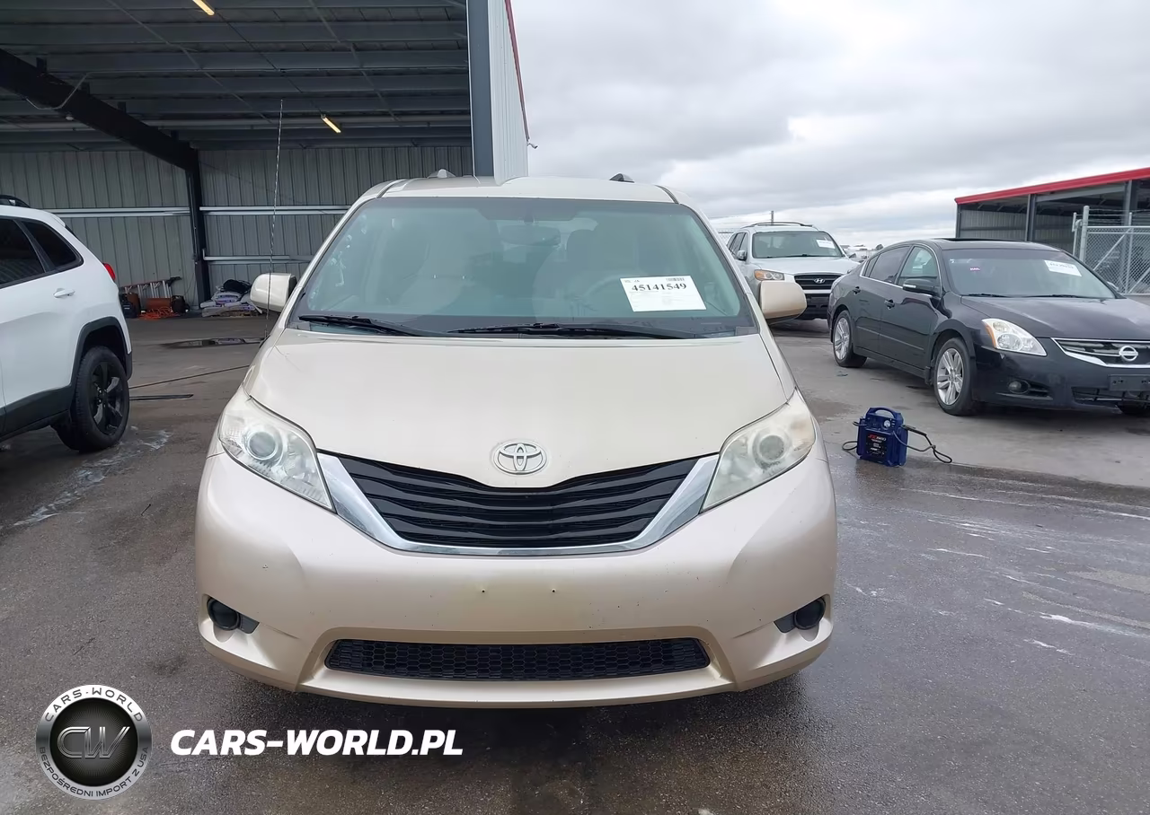 2014 Toyota Sienna Le V6 8 Passenger VIN:5TDKK3DC5ES449025 - 12
