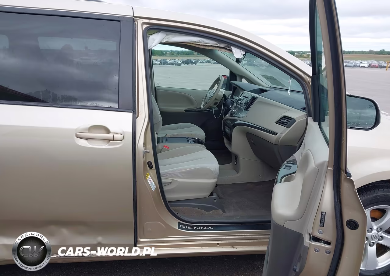 2014 Toyota Sienna Le V6 8 Passenger VIN:5TDKK3DC5ES449025 - 5