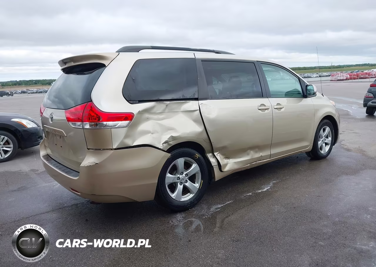 2014 Toyota Sienna Le V6 8 Passenger VIN:5TDKK3DC5ES449025 - 6