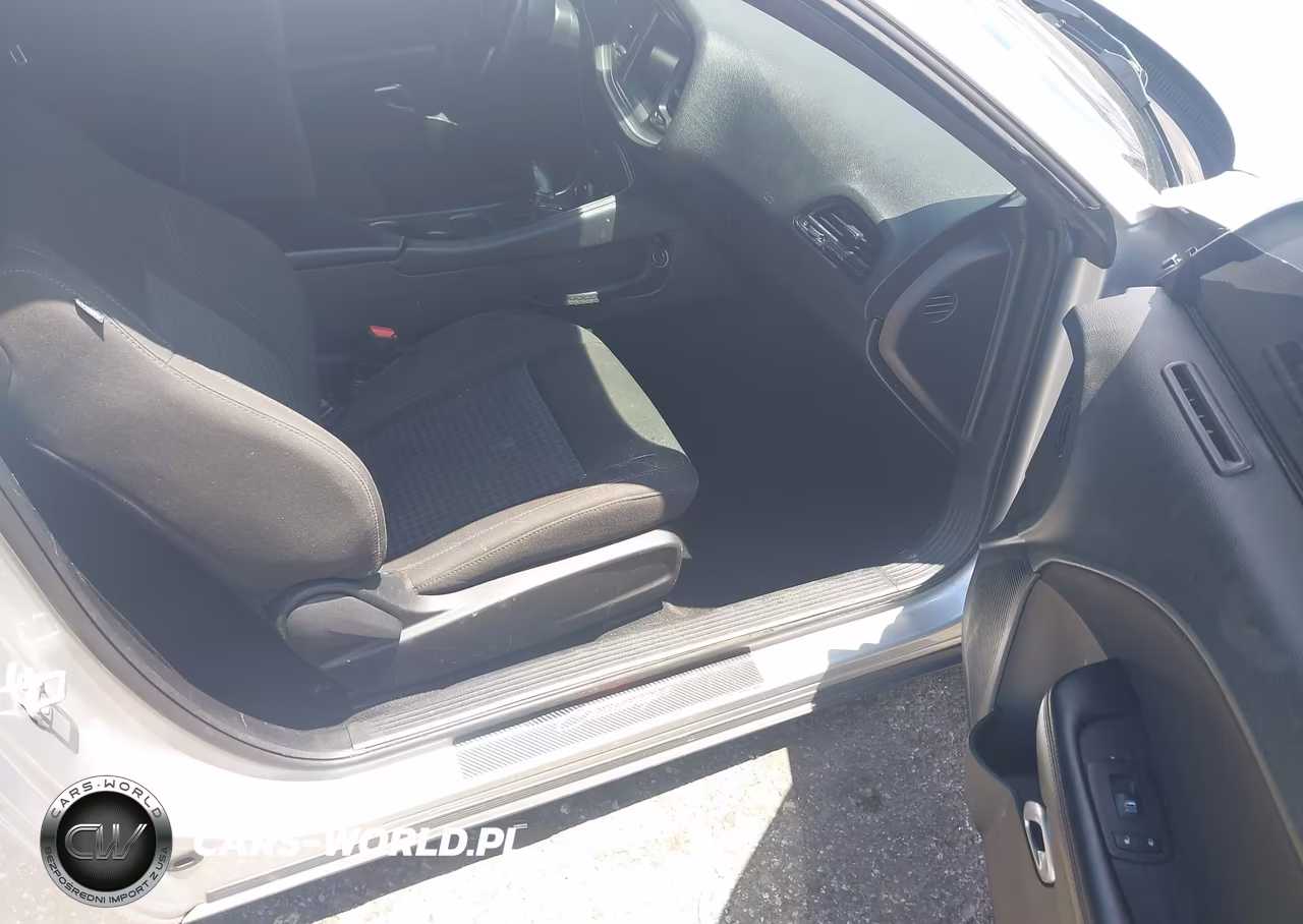 2020 Dodge Challenger Sxt VIN:2C3CDZAG0LH161762 - 5