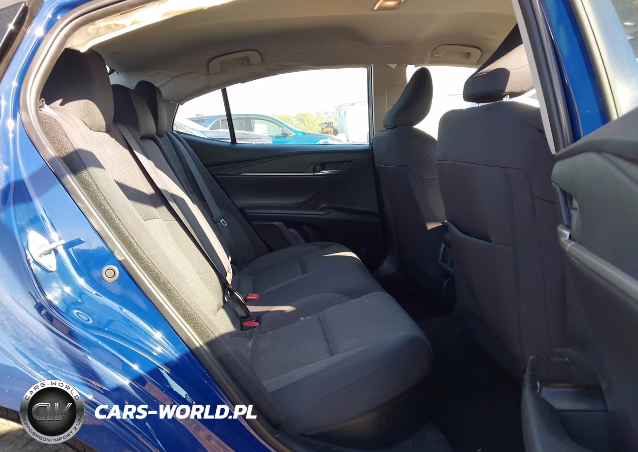 2025 Toyota Camry Le VIN:4T1DAACK4SU111806 - 8