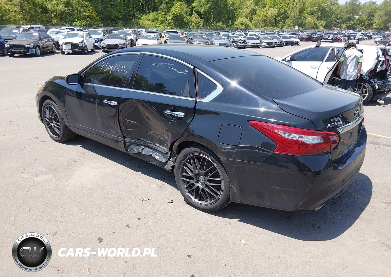 2018 Nissan Altima 2.5 S VIN:1N4AL3AP5JC232611 - 3