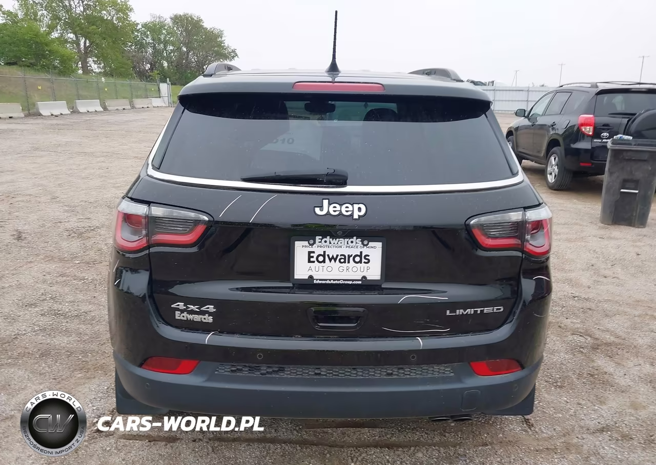 2018 Jeep Compass Limited 4X4 VIN:3C4NJDCB4JT341168 - 17