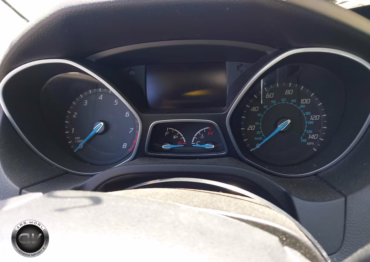 2013 Ford Focus Titanium VIN:1FADP3J24DL200162 - 15