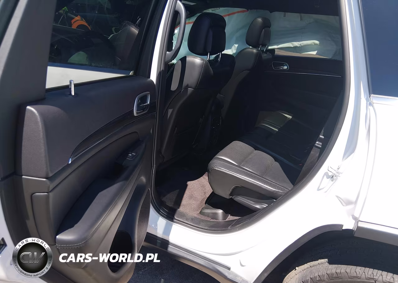 2019 Jeep Grand Cherokee Limited 4X2 VIN:1C4RJEBG5KC556589 - 8