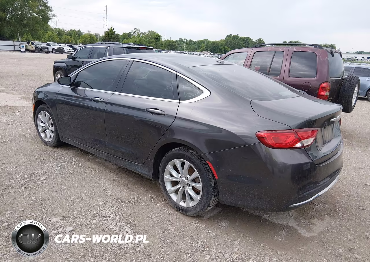 2015 Chrysler 200 C VIN:1C3CCCCB9FN531524 - 3