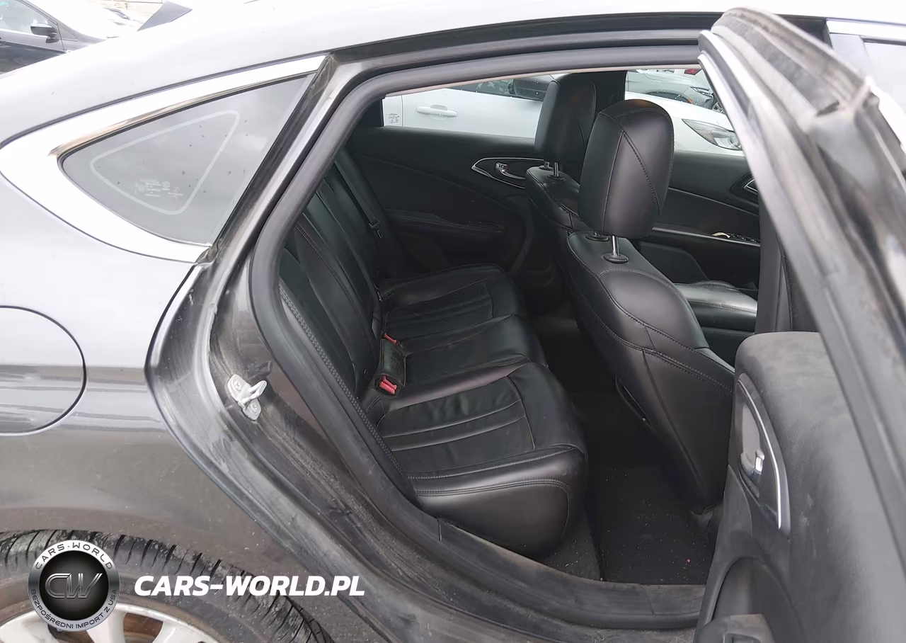 2015 Chrysler 200 C VIN:1C3CCCCB9FN531524 - 8