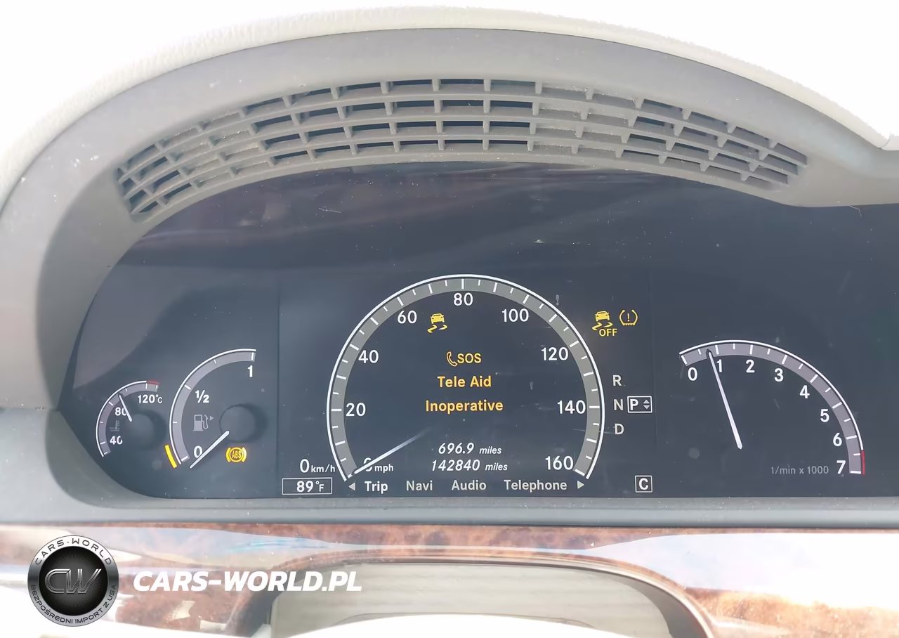 2010 Mercedes-Benz S 550 VIN:WDDNG7BB8AA324923 - 7