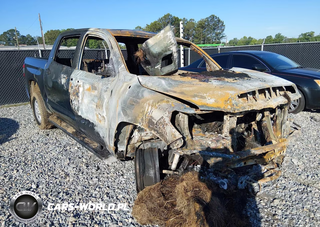 2016 Toyota Tundra Sr5 5.7L V8 – zdjęcie 1 z 10
