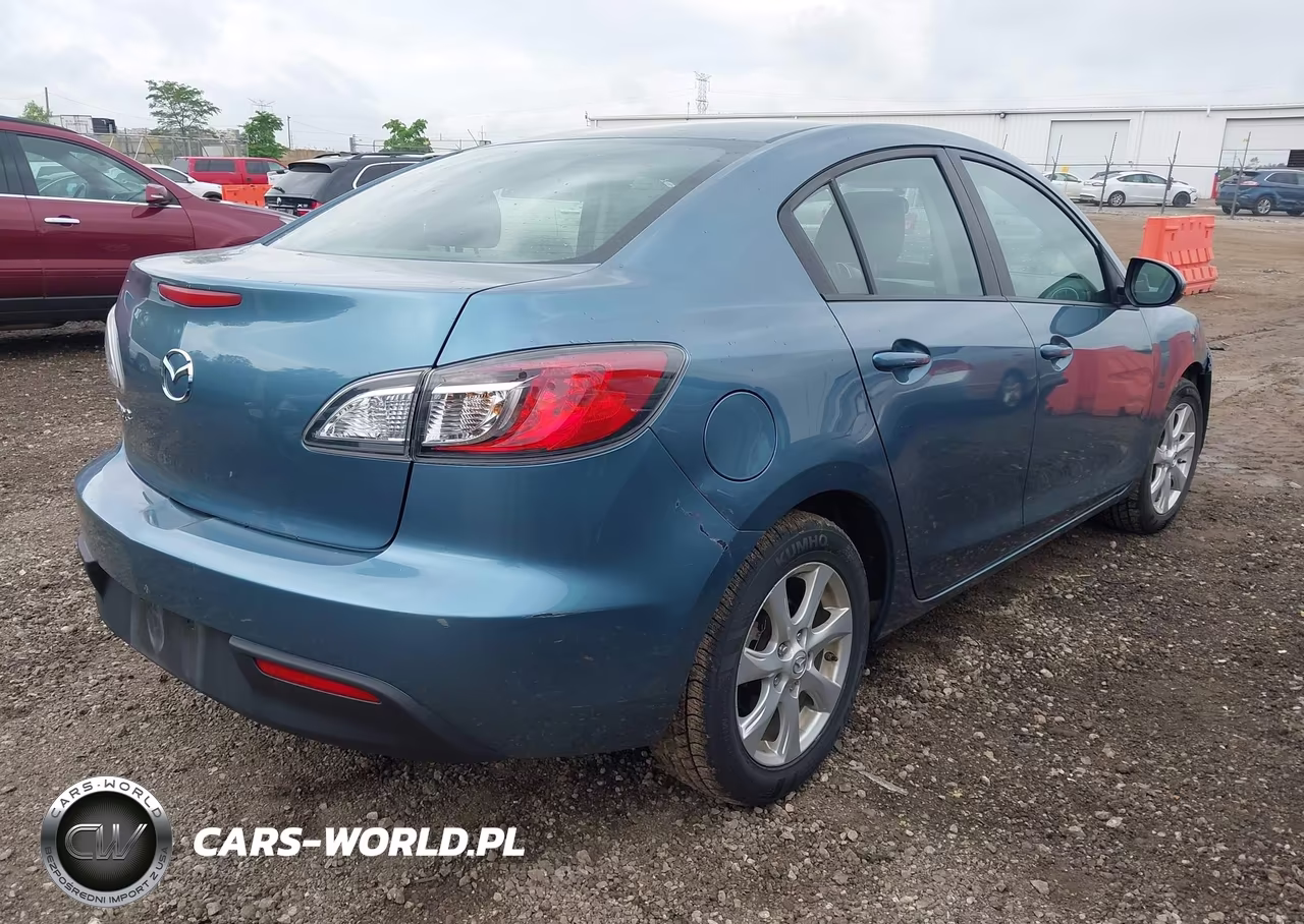 2011 Mazda Mazda3 I Touring VIN:JM1BL1VF8B1402378 - 4