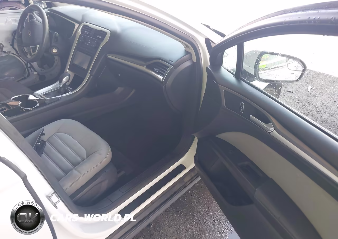 2015 Ford Fusion S VIN:3FA6P0G70FR242326 - 5