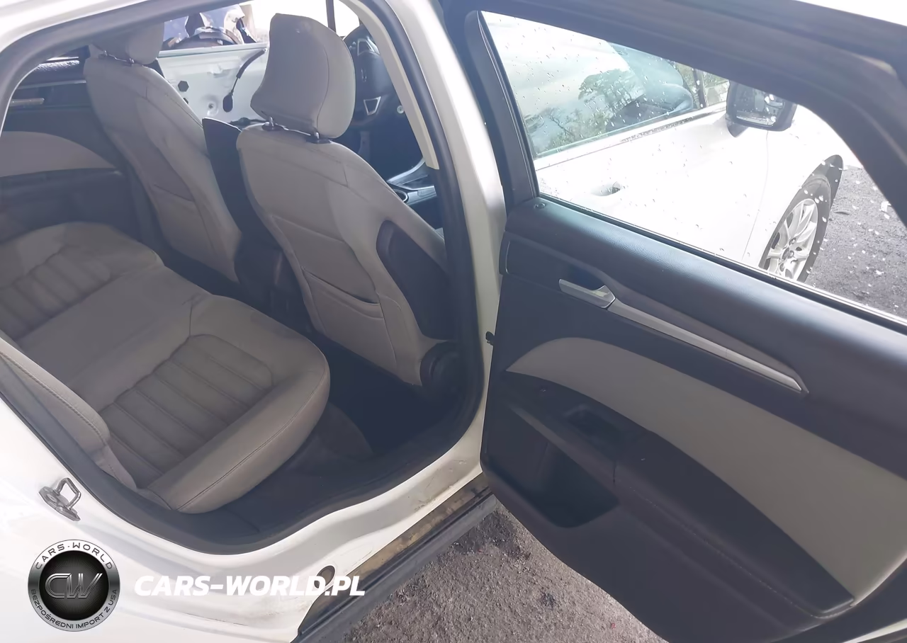 2015 Ford Fusion S VIN:3FA6P0G70FR242326 - 8