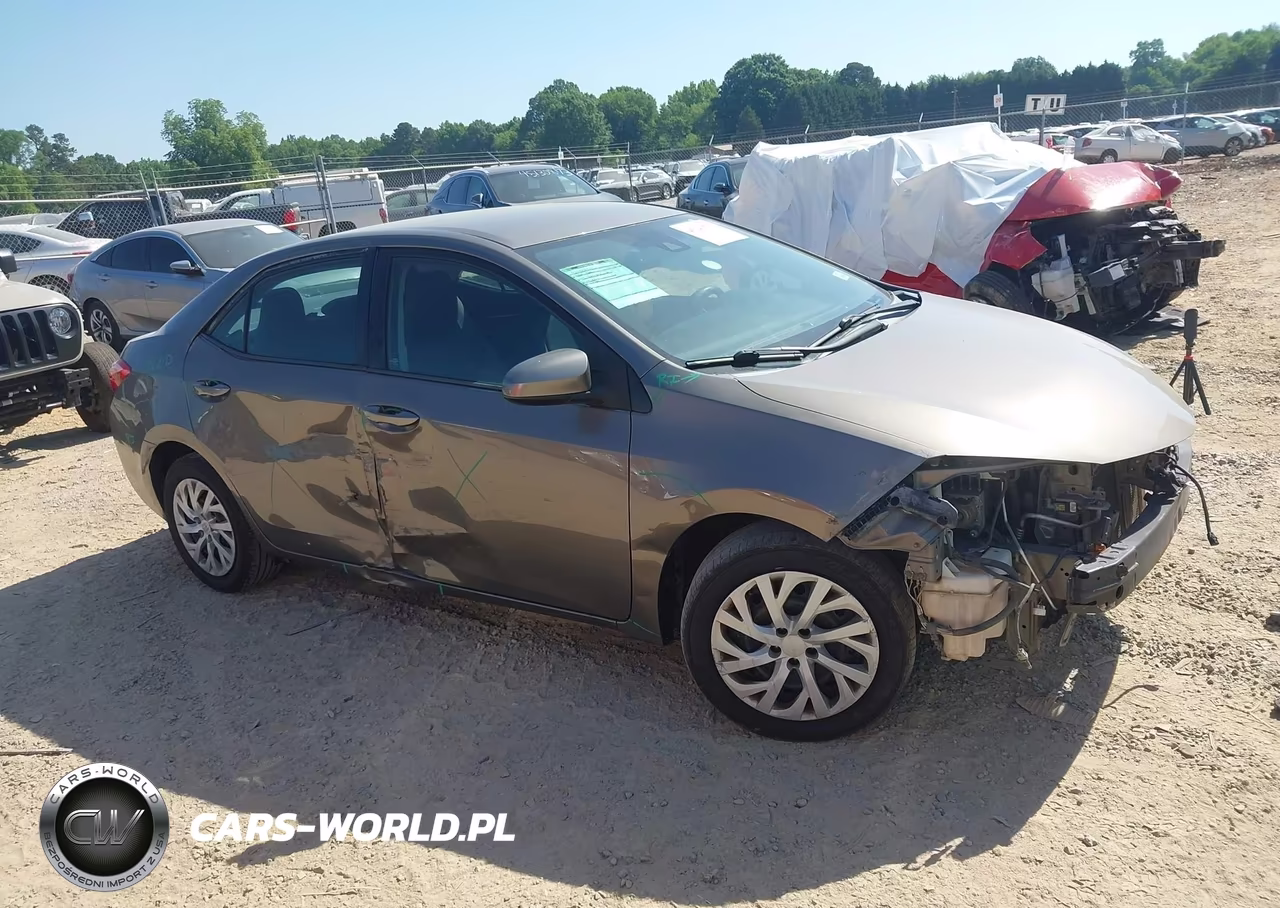 2017 Toyota Corolla Le VIN:2T1BURHE5HC909080 - 14