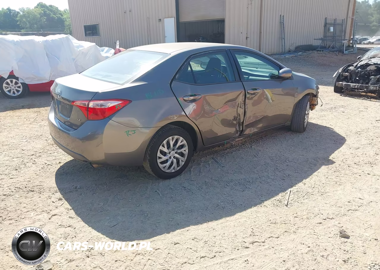 2017 Toyota Corolla Le VIN:2T1BURHE5HC909080 - 4
