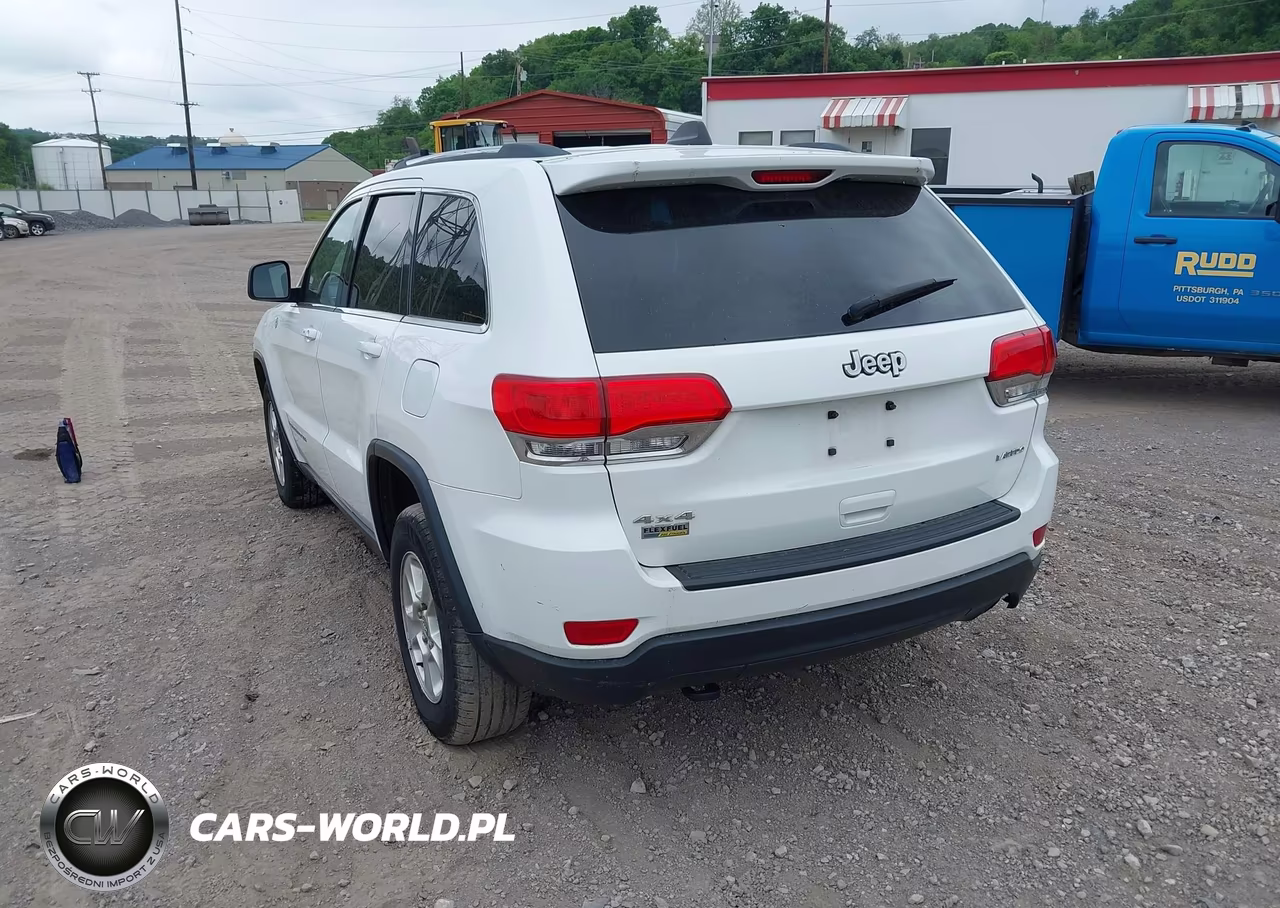 2014 Jeep Grand Cherokee Laredo VIN:1C4RJFAG4EC510229 - 3