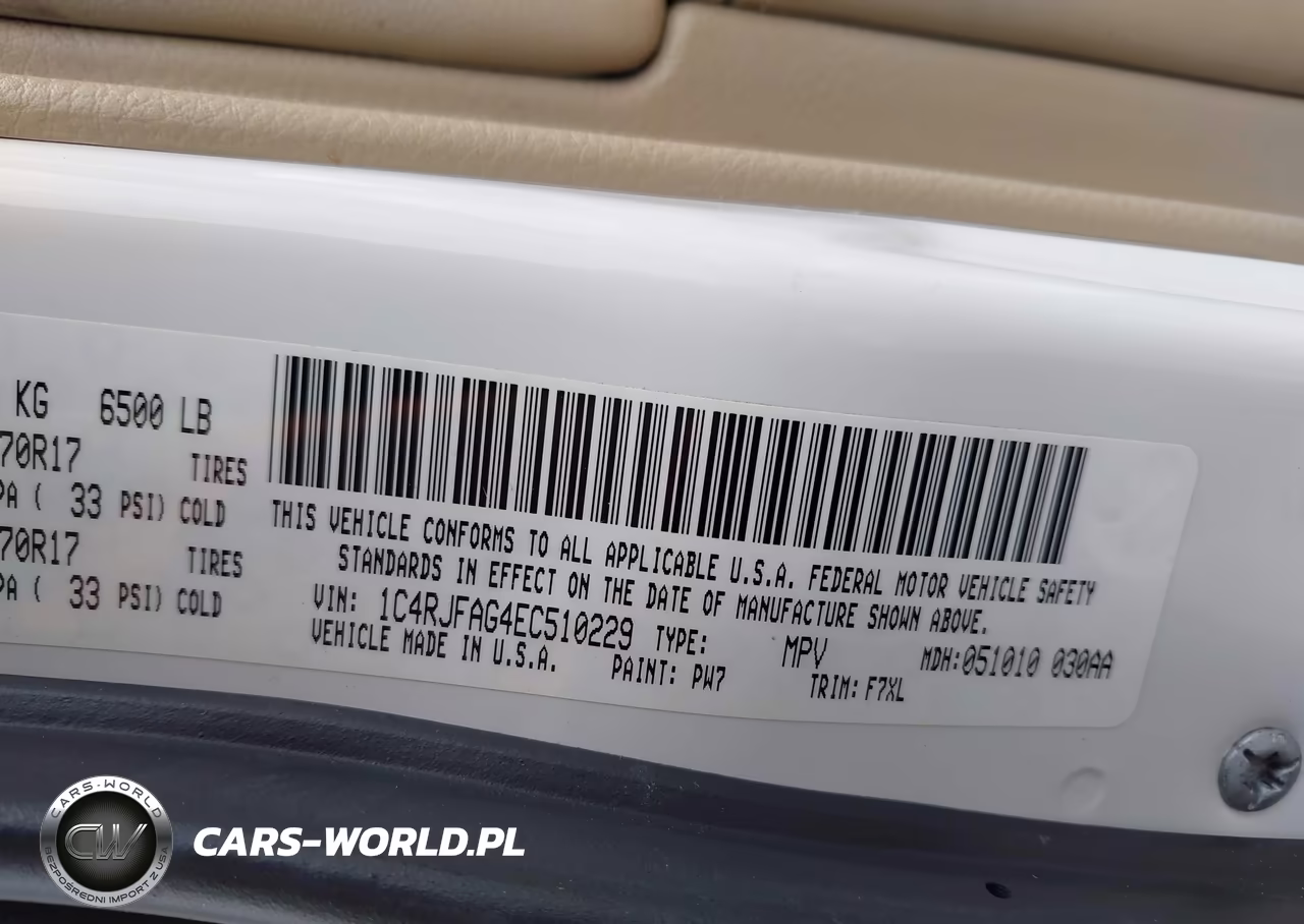 2014 Jeep Grand Cherokee Laredo VIN:1C4RJFAG4EC510229 - 9