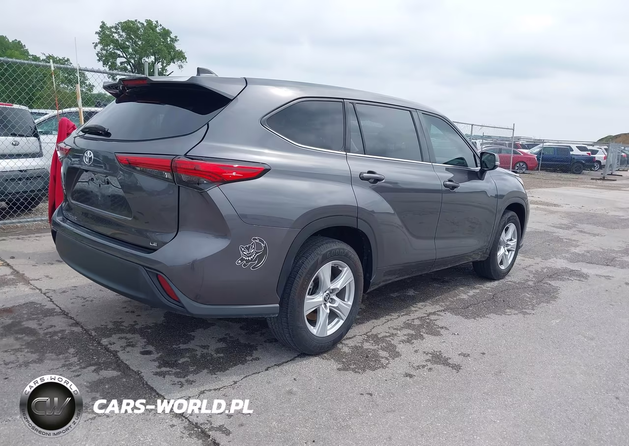 2022 Toyota Highlander Le VIN:5TDZZRAH3NS115282 - 4