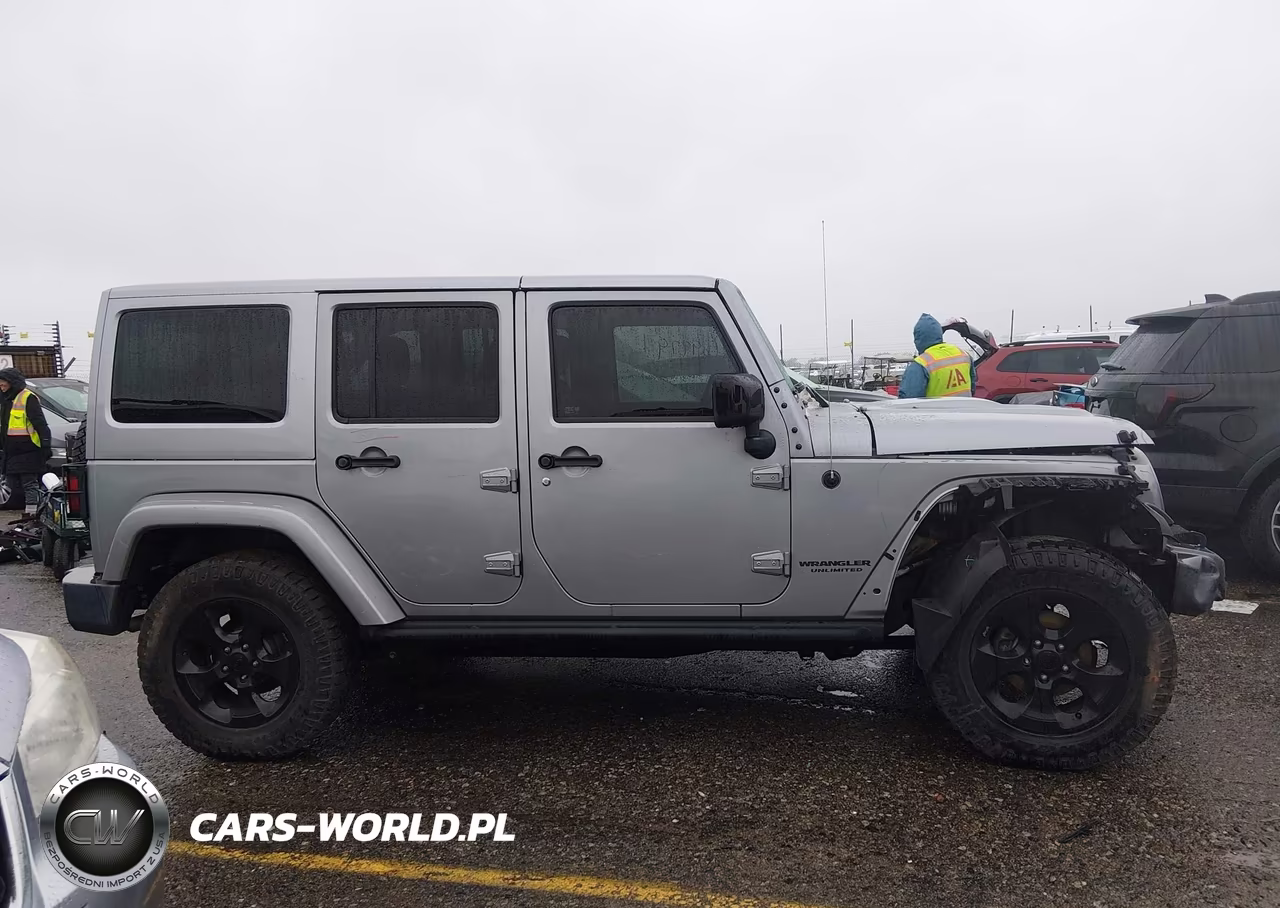 2015 Jeep Wrangler Unlimited Altitude VIN:1C4BJWEG2FL767628 - 13