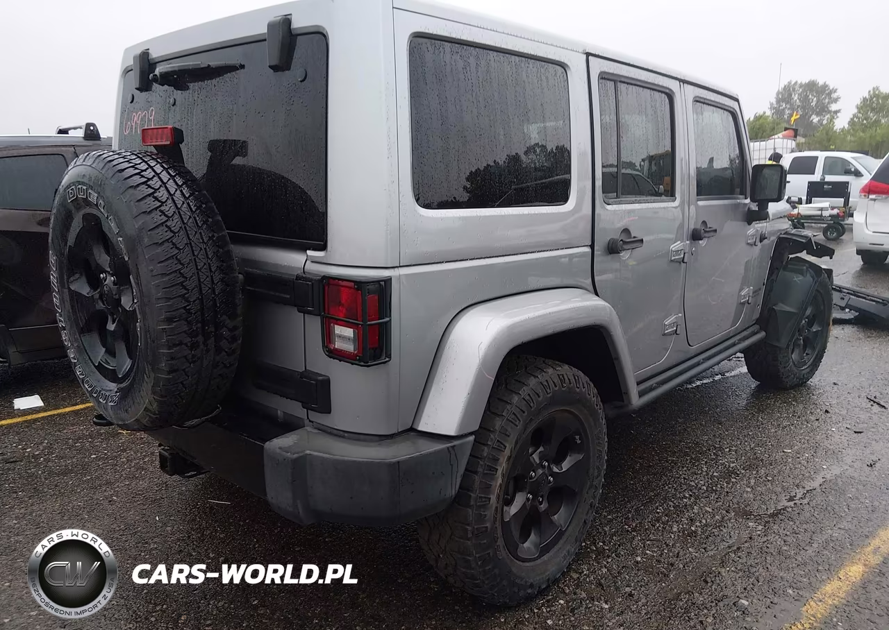2015 Jeep Wrangler Unlimited Altitude VIN:1C4BJWEG2FL767628 - 4