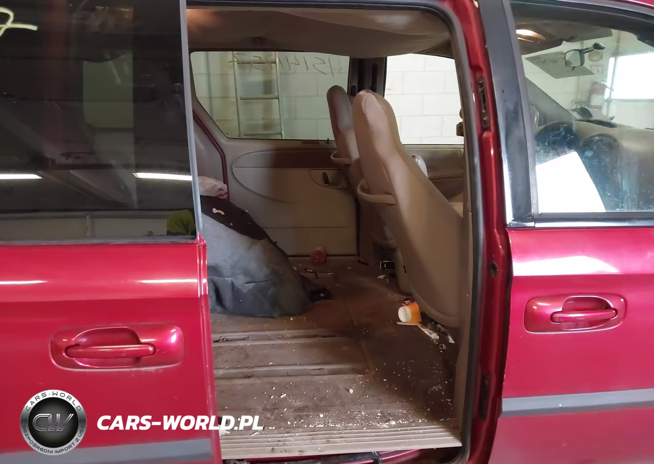 2003 Chrysler Voyager Lx VIN:1C4GJ45343B115568 - 8