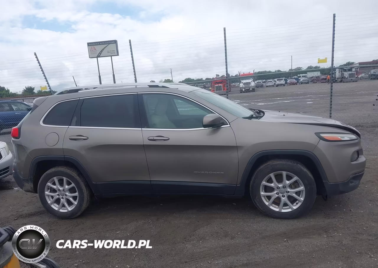 2017 Jeep Cherokee Latitude Fwd VIN:1C4PJLCS4HW624063 - 14
