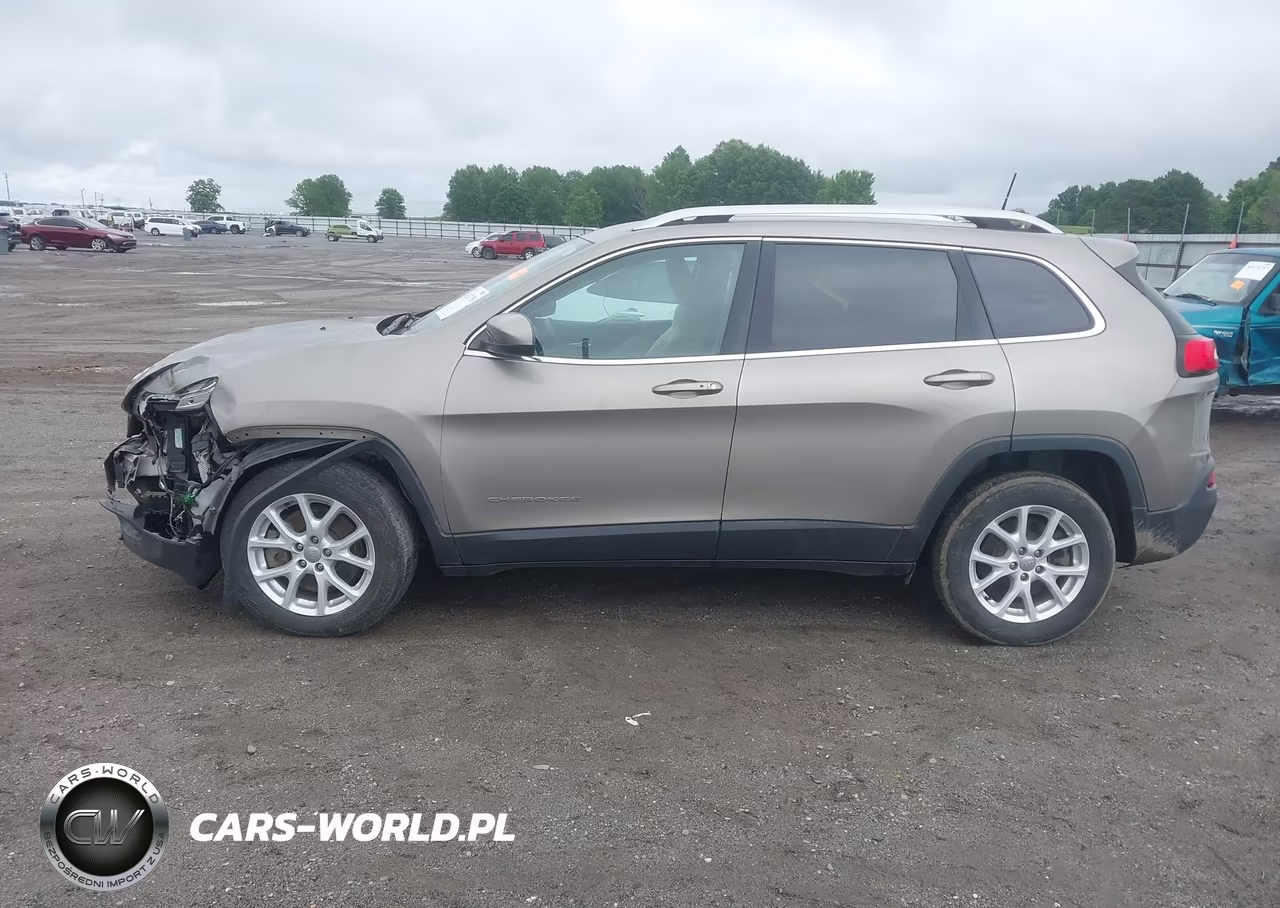 2017 Jeep Cherokee Latitude Fwd VIN:1C4PJLCS4HW624063 - 15