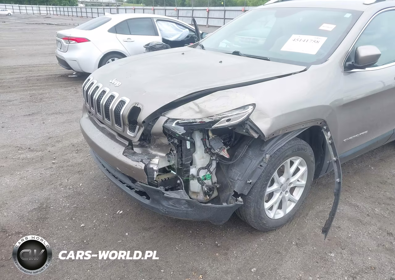 2017 Jeep Cherokee Latitude Fwd VIN:1C4PJLCS4HW624063 - 6