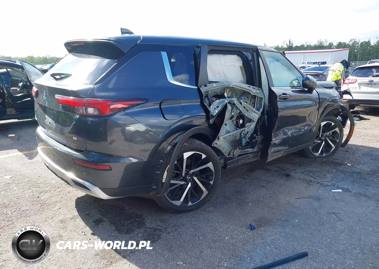 2024 Mitsubishi Outlander Se 2.5 S-Awc-Se Black Edition S-Awc-Se Black Edition W-Pano Roof S-Awc-Se Ralliart S-Awc VIN:JA4J4VA83RZ059783 - 4