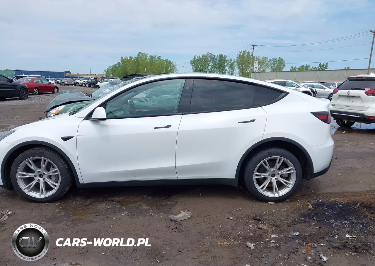 2023 Tesla Model Y Awd-Long Range Dual Motor All-Wheel Drive VIN:7SAYGDEE3PF851170 - 14