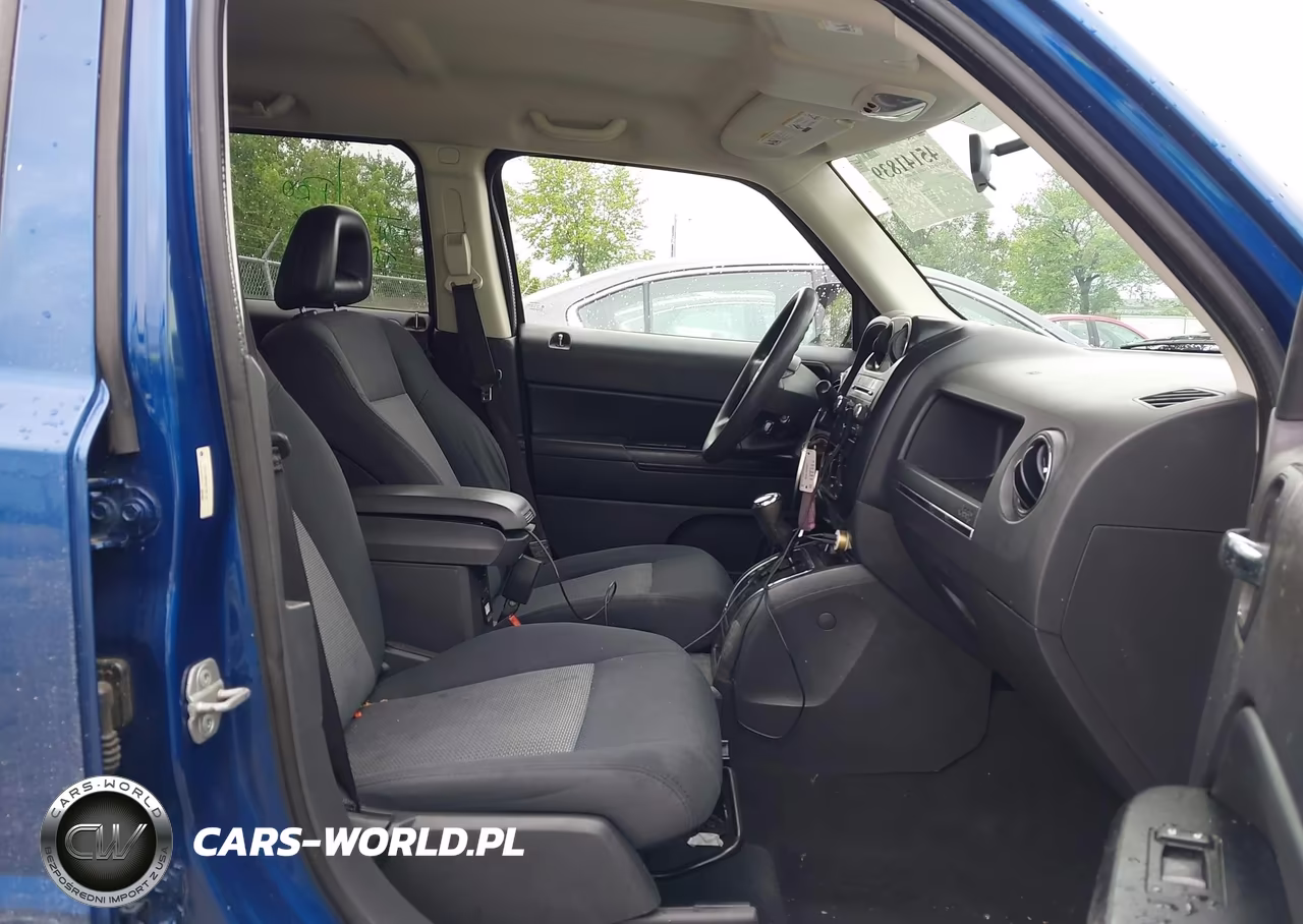 2009 Jeep Patriot Sport VIN:1J4FT28A49D159176 - 5