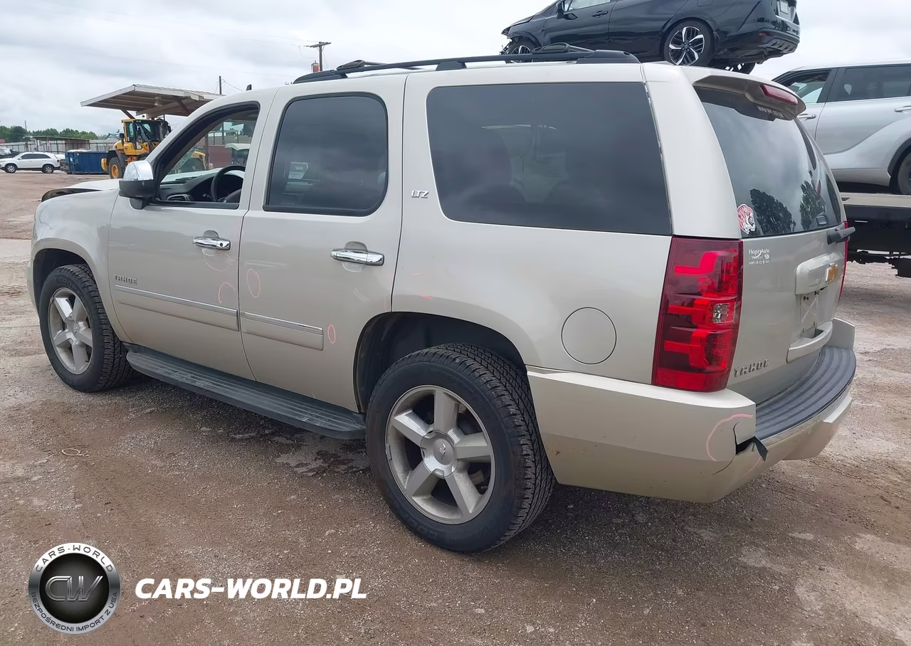 2014 Chevrolet Tahoe Ltz VIN:1GNSCCE04ER213277 - 3