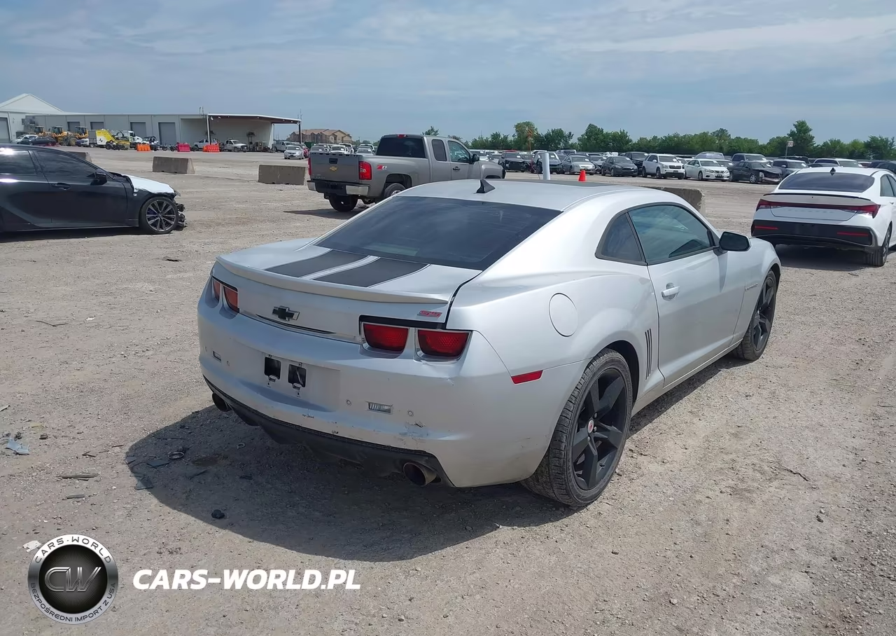 2010 Chevrolet Camaro 2Ss VIN:2G1FK1EJ6A9179852 - 4