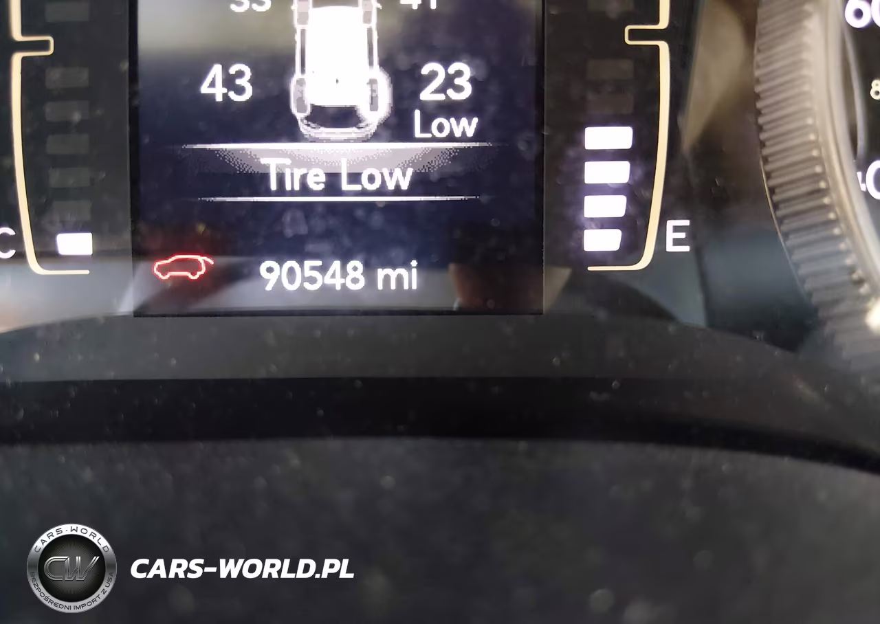 2019 Jeep Cherokee Latitude Fwd VIN:1C4PJLCBXKD265952 - 16