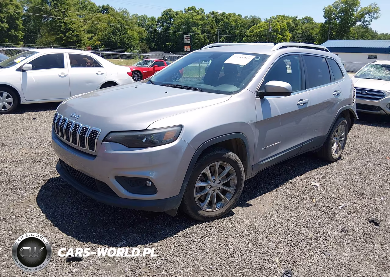 2019 Jeep Cherokee Latitude Fwd VIN:1C4PJLCBXKD265952 - 2