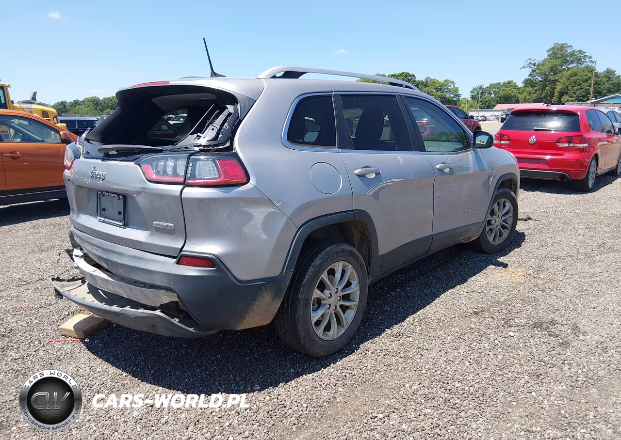 2019 Jeep Cherokee Latitude Fwd VIN:1C4PJLCBXKD265952 - 4