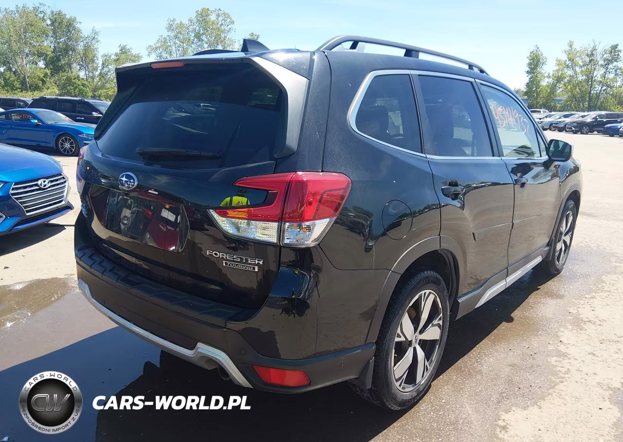 2020 Subaru Forester Touring VIN:JF2SKAXC0LH546118 - 4