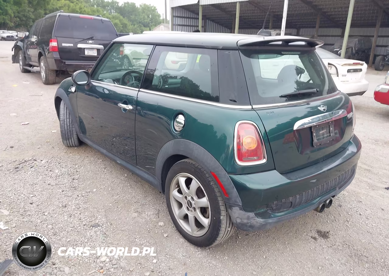 2009 Mini Cooper S VIN:WMWMF73589TT99832 - 3